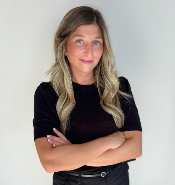 Headshot of Dr. Jenna Melnick smiling
